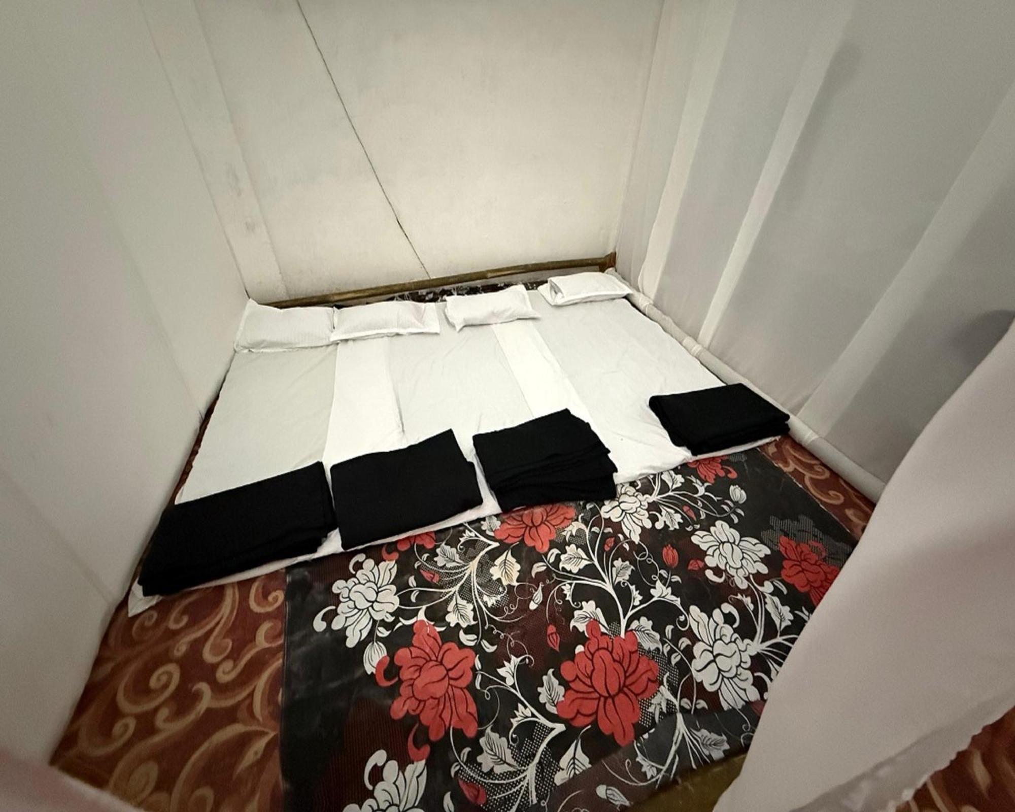 Arail Tent City Kumbh Cottage Mahakumbh -Near Arail Ghat And Naini Station Prayagraj Exterior foto